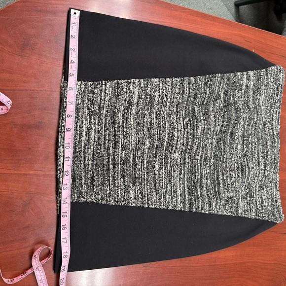 Ann Taylor Tweed Pencil Skirt Black Wool Blend Mixed Media Women’s Size 10 - Picture 6 of 7